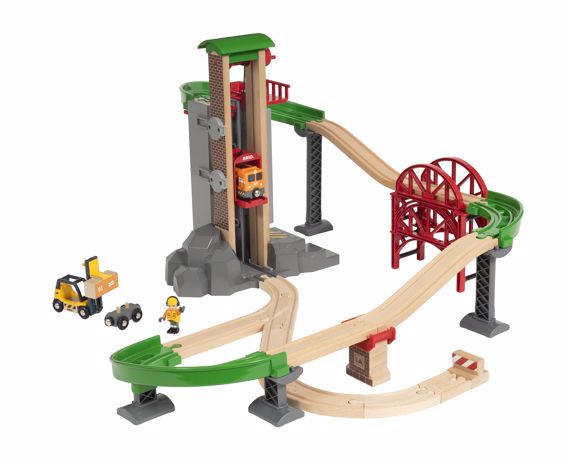 BRIO Lift & Load Warehouse Set