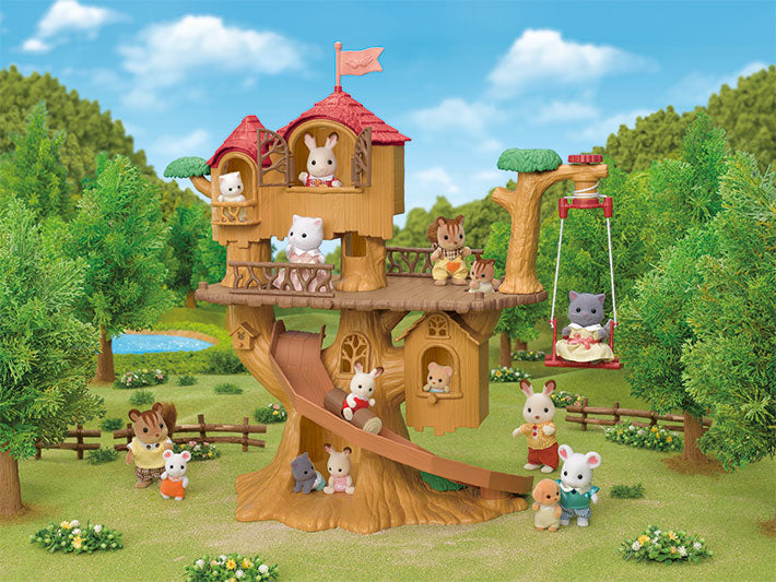 Calico Critter Adventure Tree House Gift Set