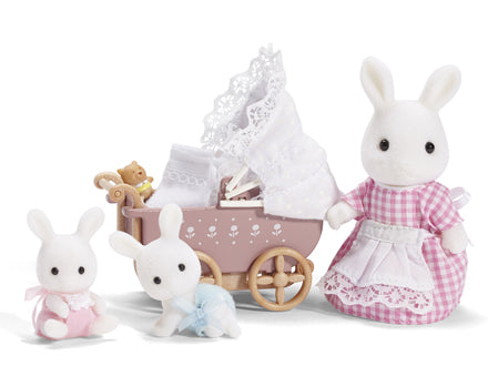 Calico Critters Connor & Kerri's Carriage Ride