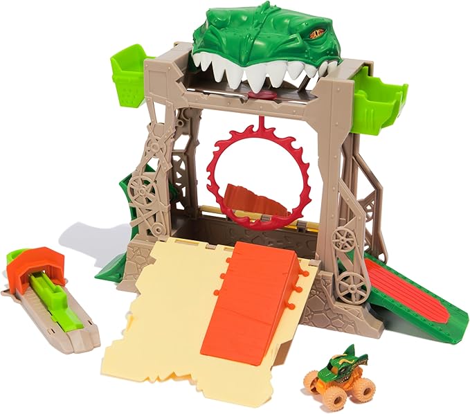 Monster Jam Dragon Dungeon of Doom Playset