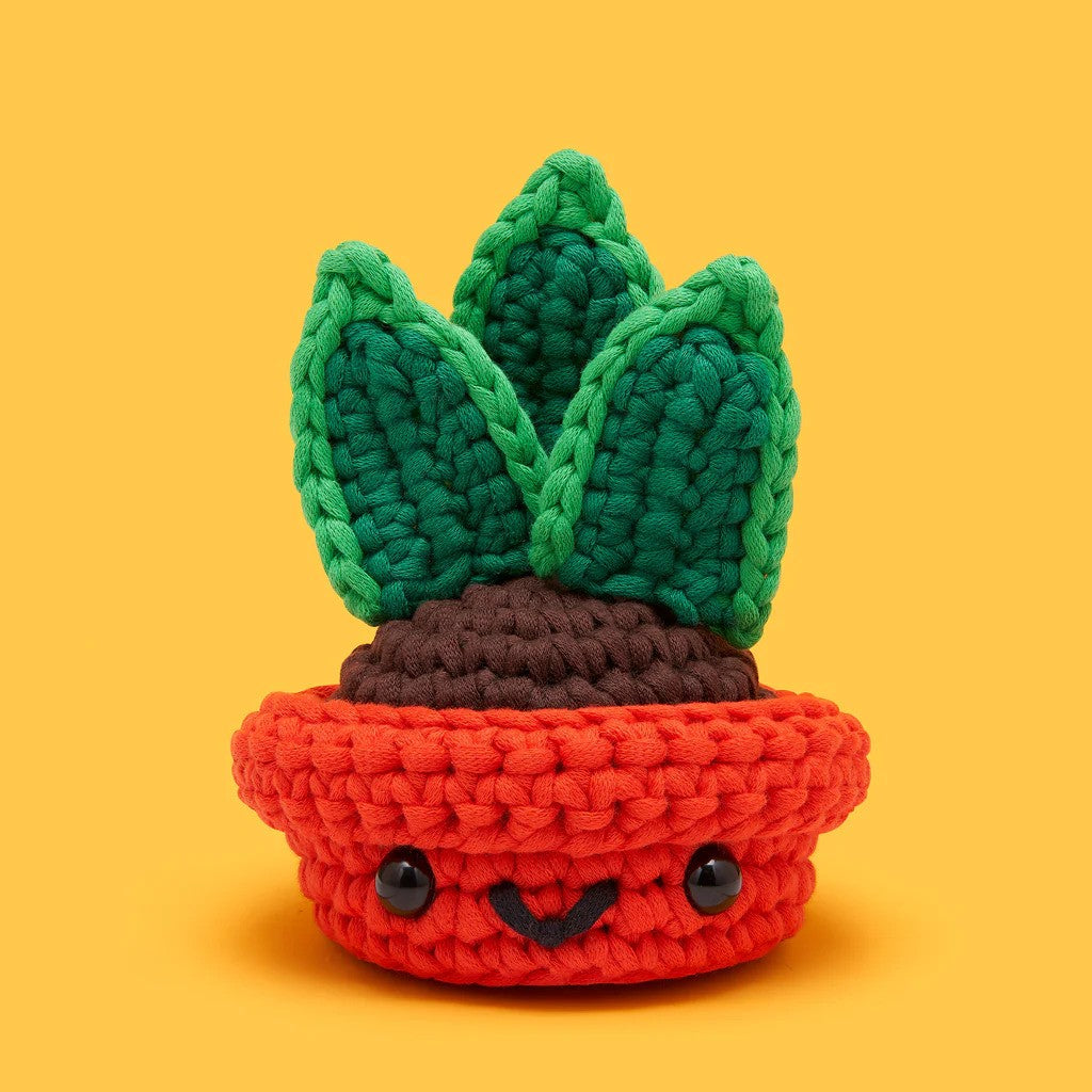 Otis the Snake Plant Woobles Crochet Kit